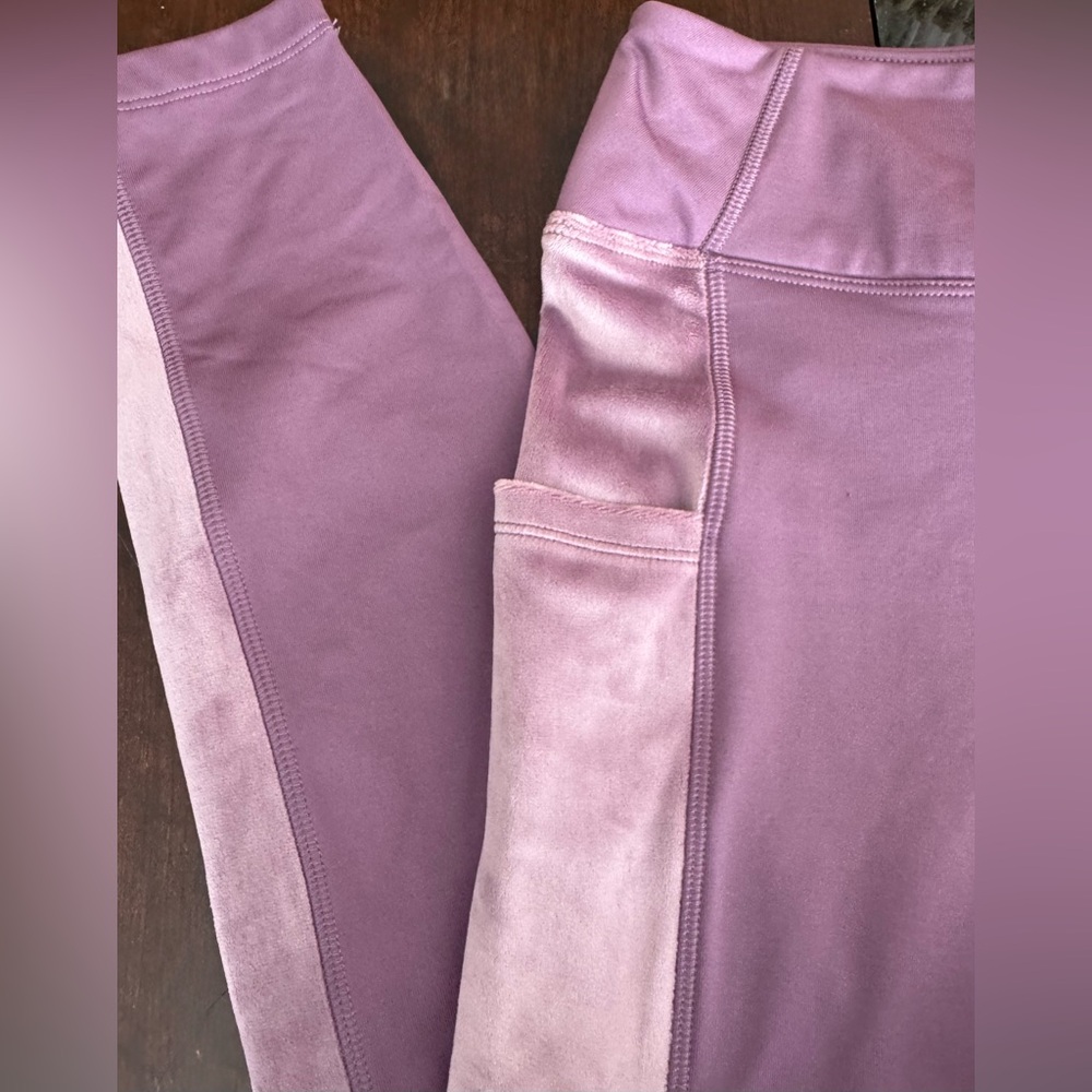 **SOLD** PINK Victoria's Secret Mauve Ice Side-Stripe Fleece Lined Leggings
